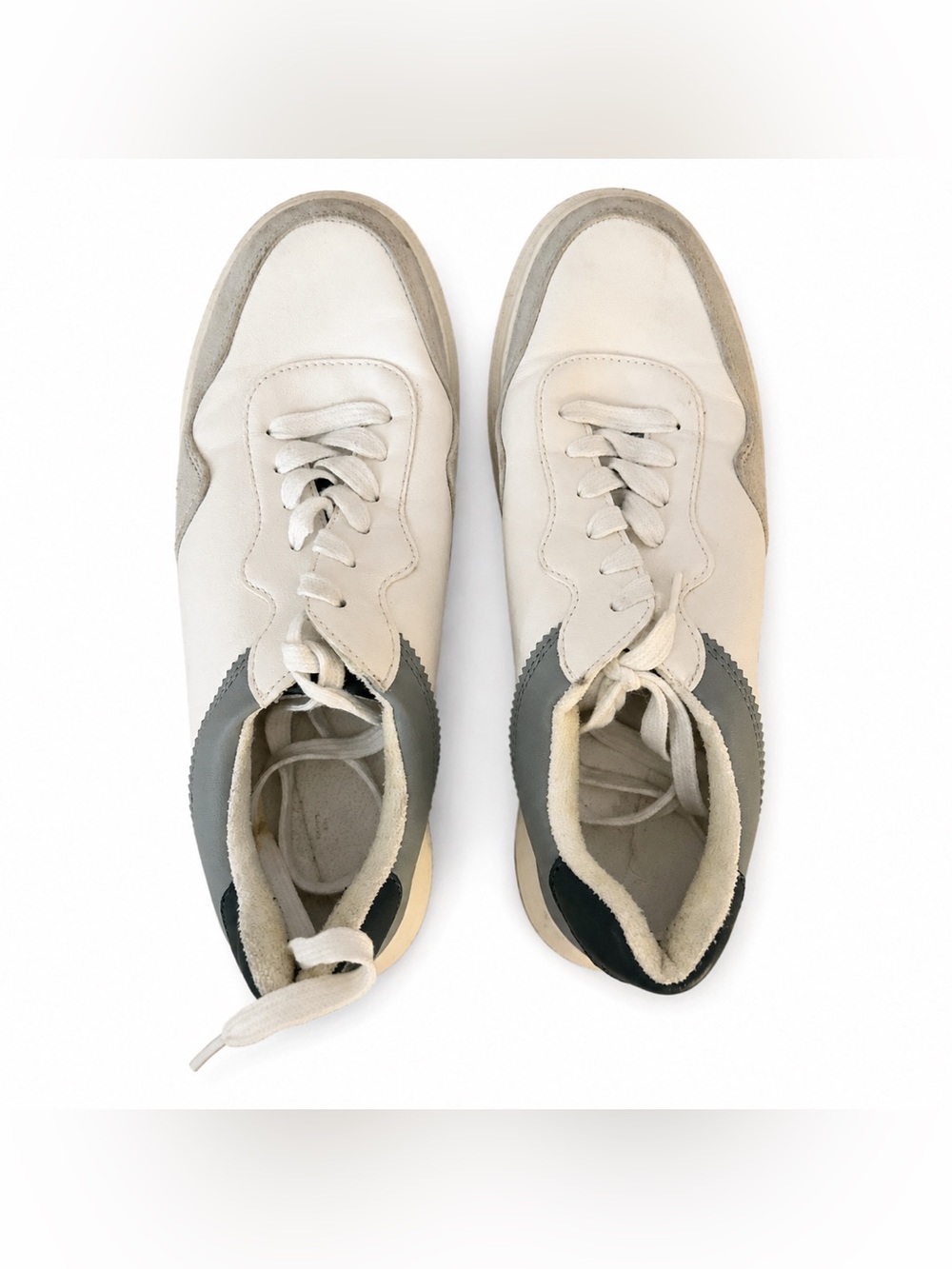 Universal Thread Women's White and Gray Lace-Up Sneakers